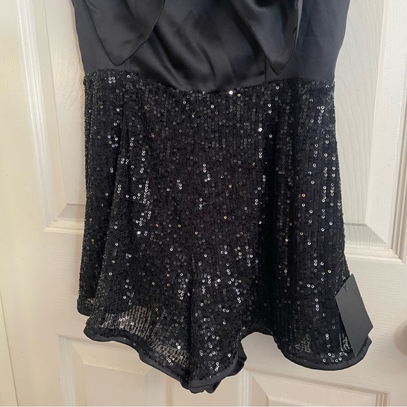 NWT Lulus Extravagant Shine Black Satin Sequin Sleeveless Bow Romper Size Small - Picture 7 of 12